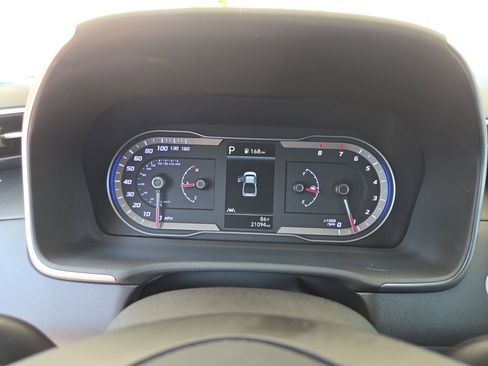 Used 2024 Hyundai Santa Cruz SEL AWD/4WD image 24