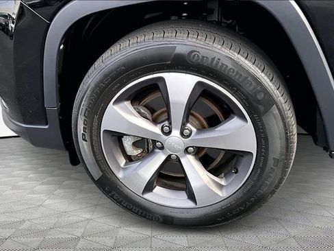 Used 2022 Jeep Cherokee Limited image 22