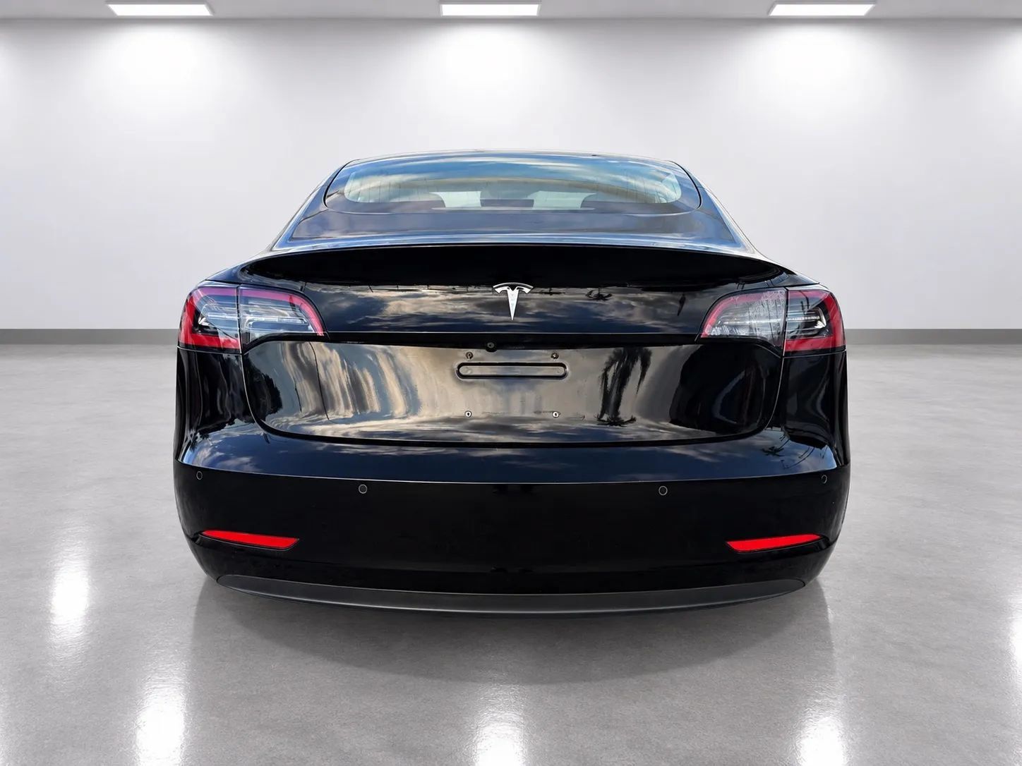 Used 2018 Tesla Model 3 Mid Range RWD image 6
