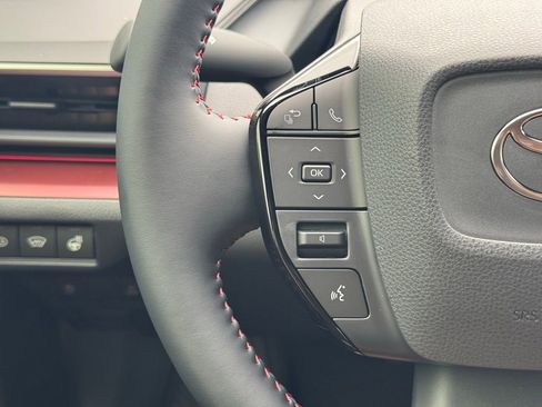 New 2025 Toyota Prius Plug-In Hybrid image 21