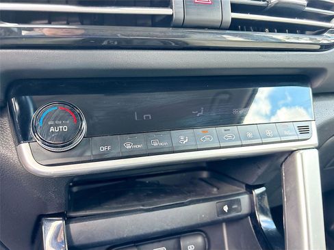 Used 2021 Kia Seltos SX image 16