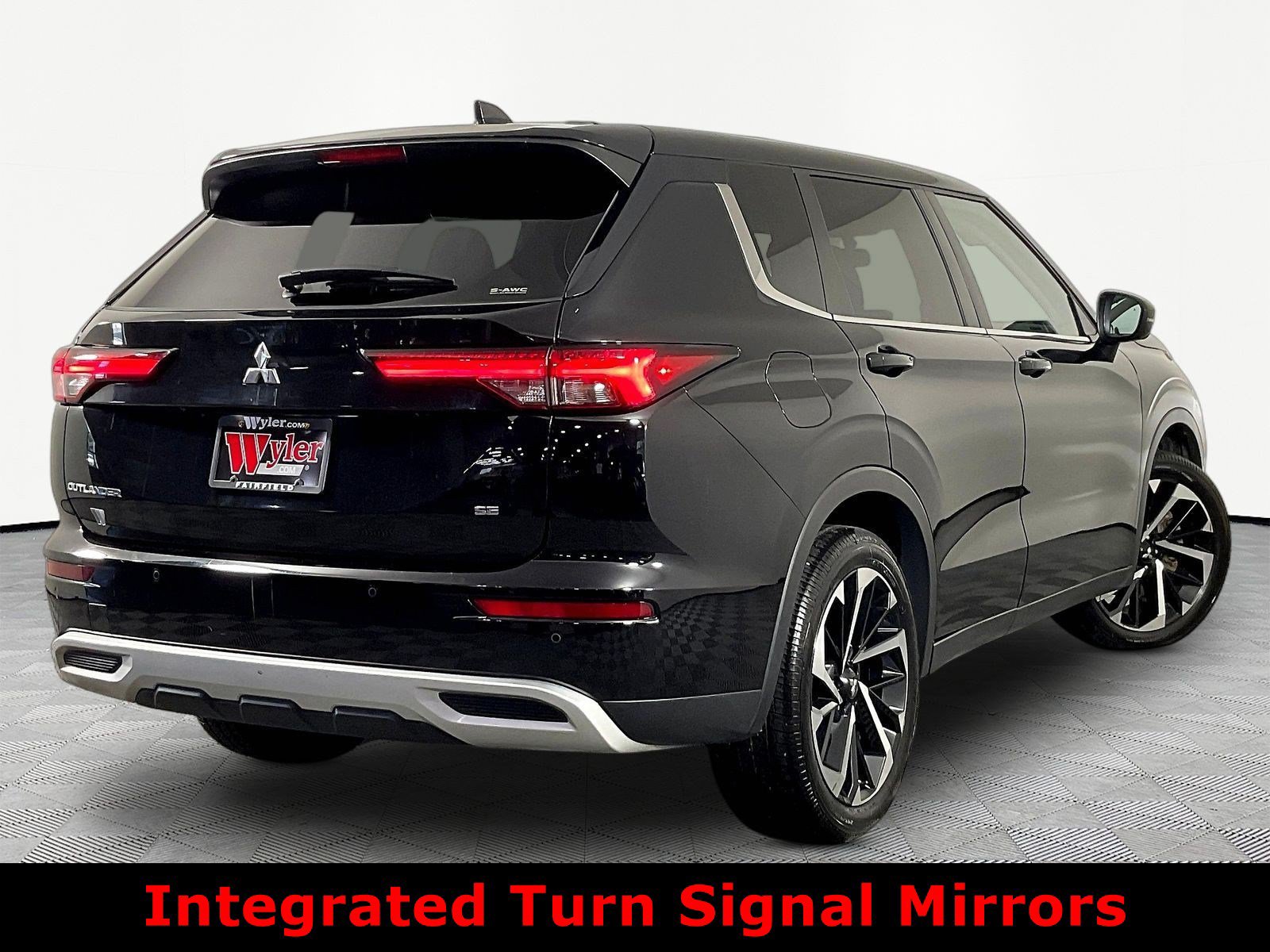 Used 2022 Mitsubishi Outlander SE AWD/4WD image 6