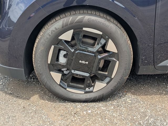 New 2026 Kia Carnival EX FWD image 11
