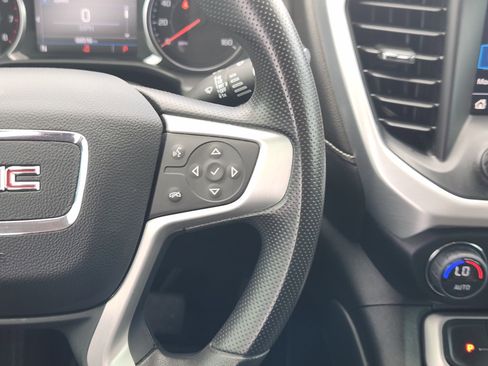 Used 2023 GMC Acadia SLE FWD image 28