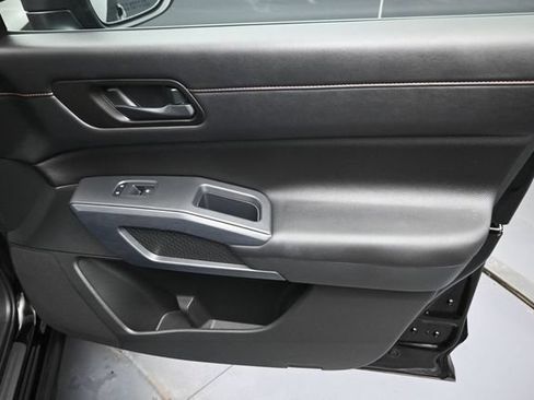 Used 2025 Nissan Pathfinder Rock Creek AWD/4WD image 34