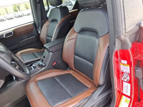 Used 2024 Ford Bronco Outer Banks AWD/4WD image 14