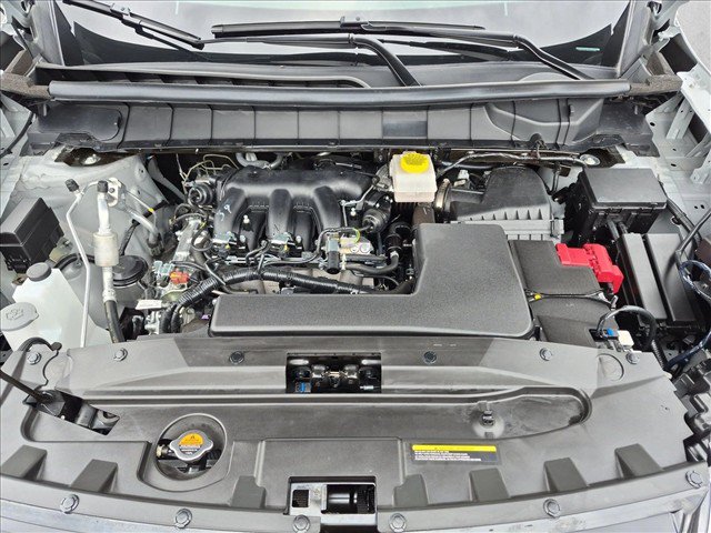 Used 2025 Nissan Pathfinder S AWD/4WD image 21