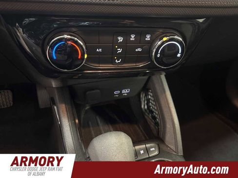 Used 2024 Chevrolet TrailBlazer LT image 18