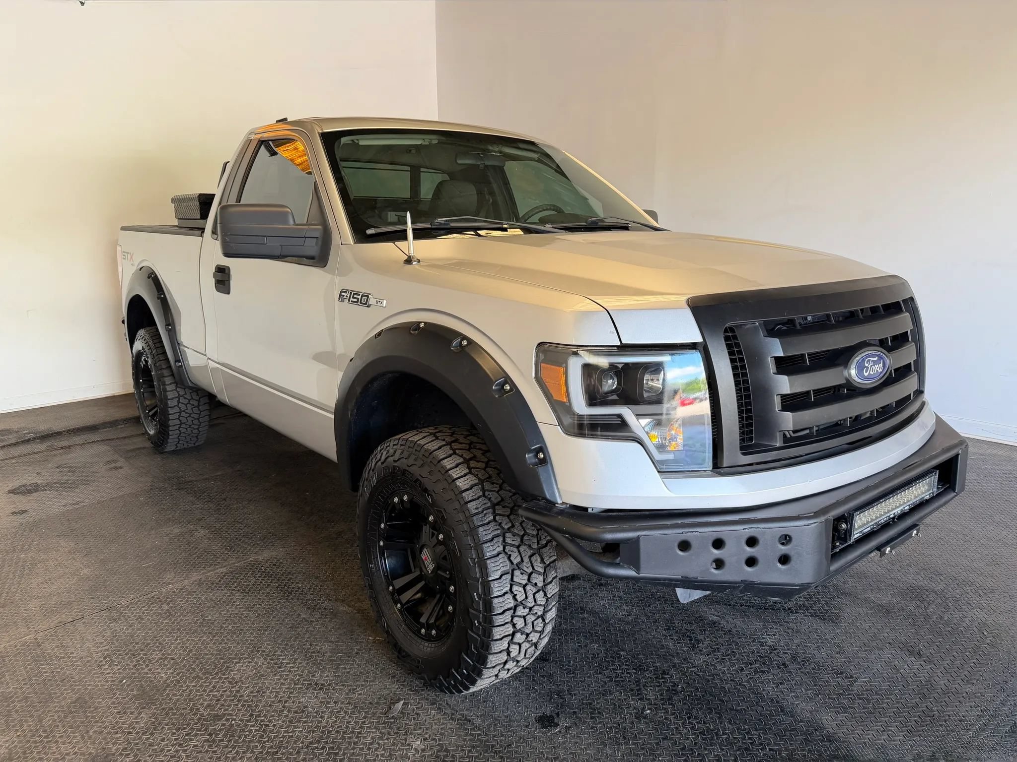 Used 2010 Ford F150 XL AWD/4WD image 4