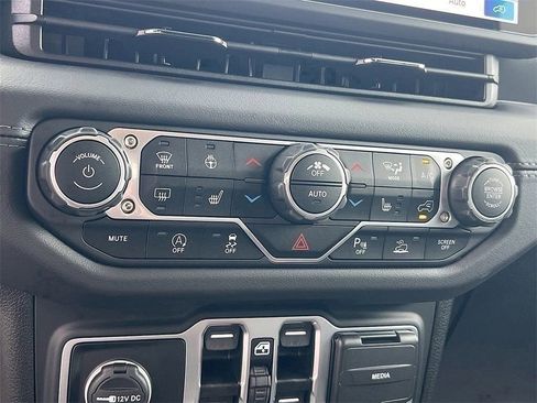 New 2025 Jeep Wrangler Sahara w/ Safety Group image 20