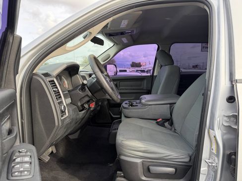 Used 2017 RAM 2500 Tradesman w/ Chrome Appearance Group image 19