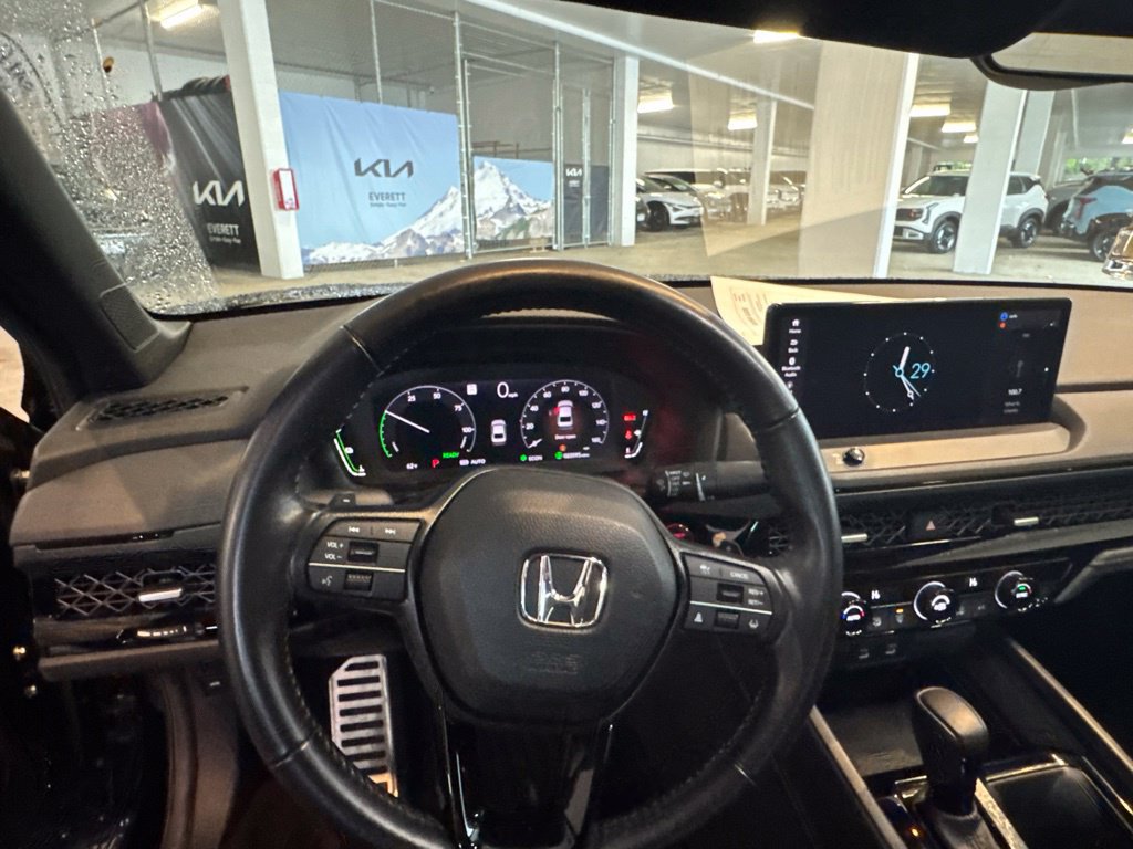 Used 2024 Honda Accord Sport image 10