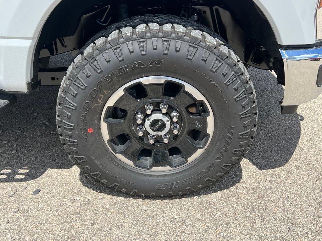 New 2026 Ford F250 Lariat w/ Tremor Off-Road Package AWD/4WD image 10
