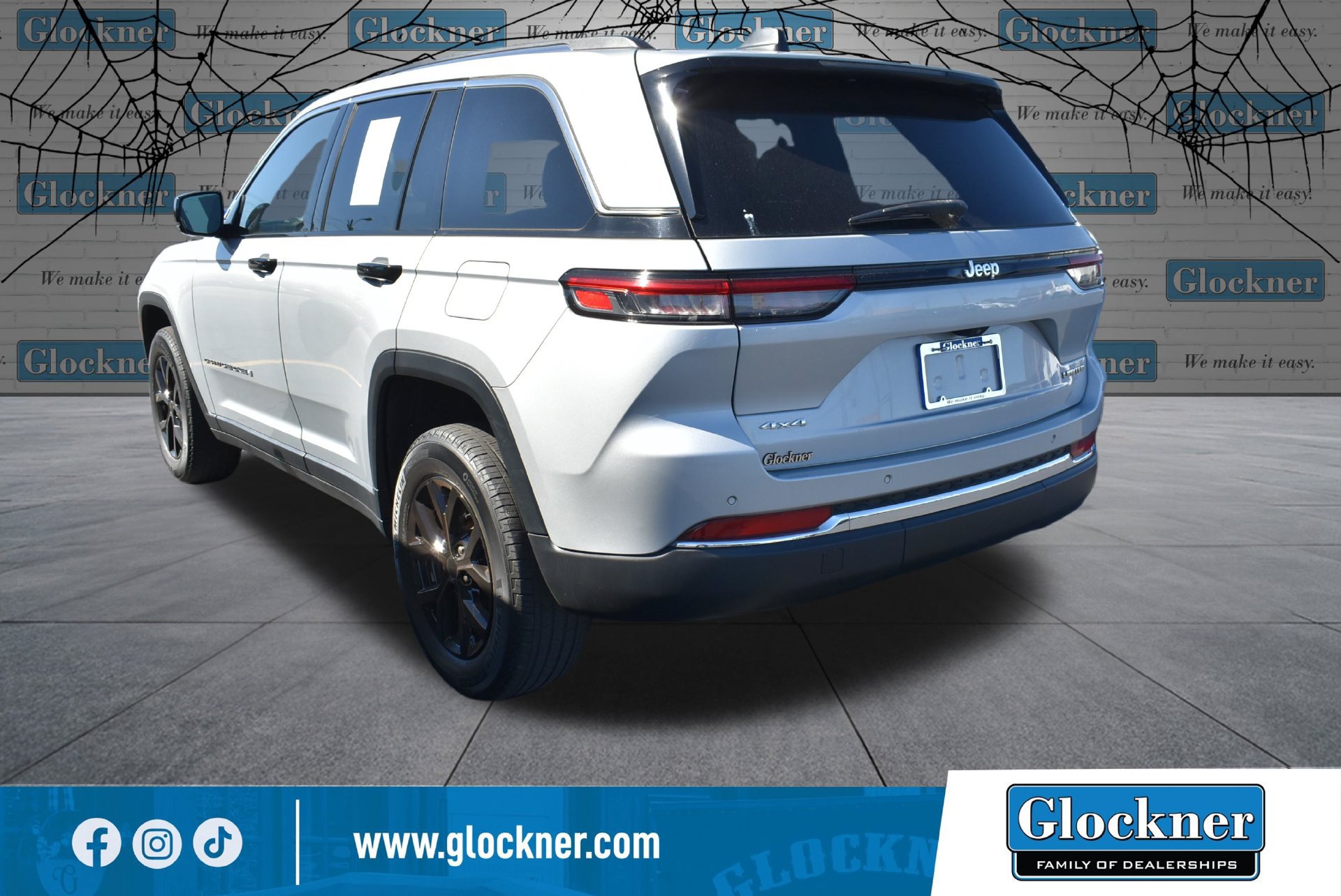 Used 2022 Jeep Grand Cherokee Limited AWD/4WD image 7