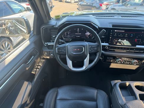 Used 2025 GMC Sierra 1500 SLT AWD/4WD image 14