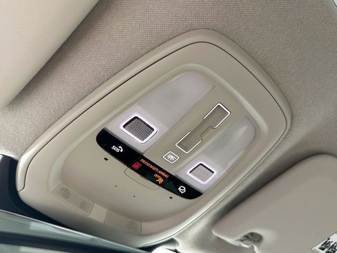 New 2026 Volvo XC40 B5 Ultra w/ Protection Package Premier image 20