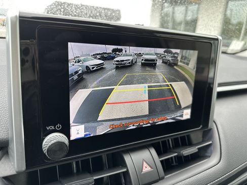 Used 2023 Toyota RAV4 XLE w/ Convenience Package FWD image 18