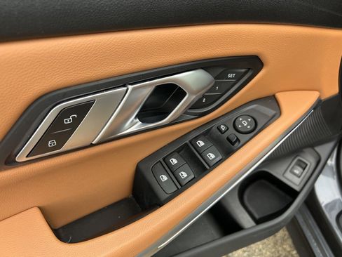 Used 2022 BMW 330i xDrive Sedan w/ Driving Assistance Package image 20