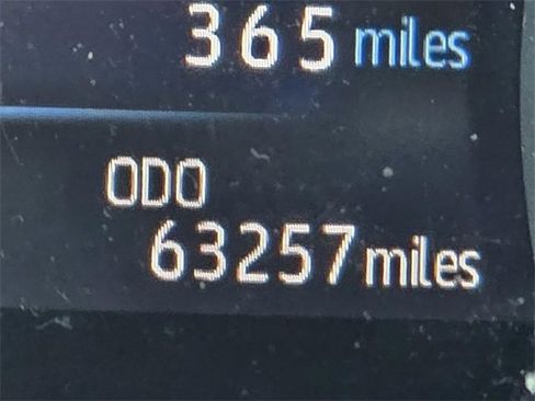 Used 2019 Toyota Camry XLE image 33