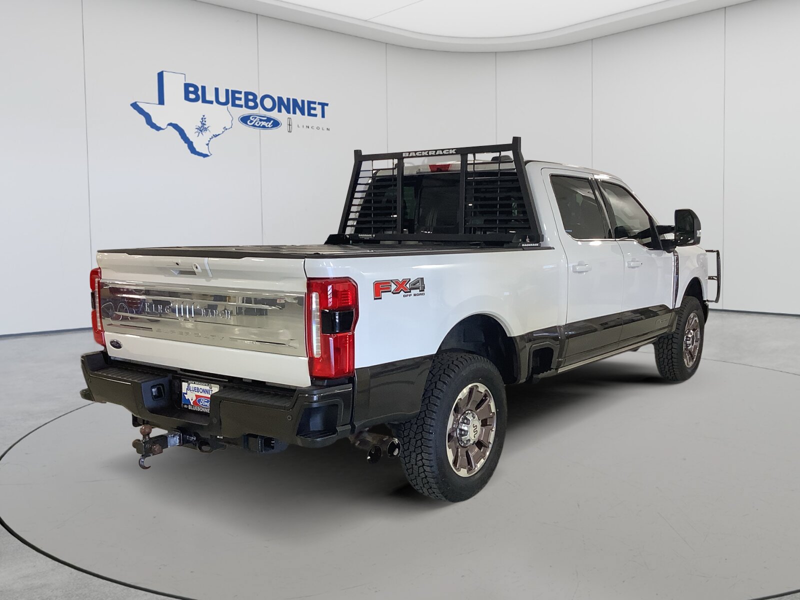 Used 2024 Ford F250 King Ranch w/ FX4 Off-Road Package AWD/4WD image 5