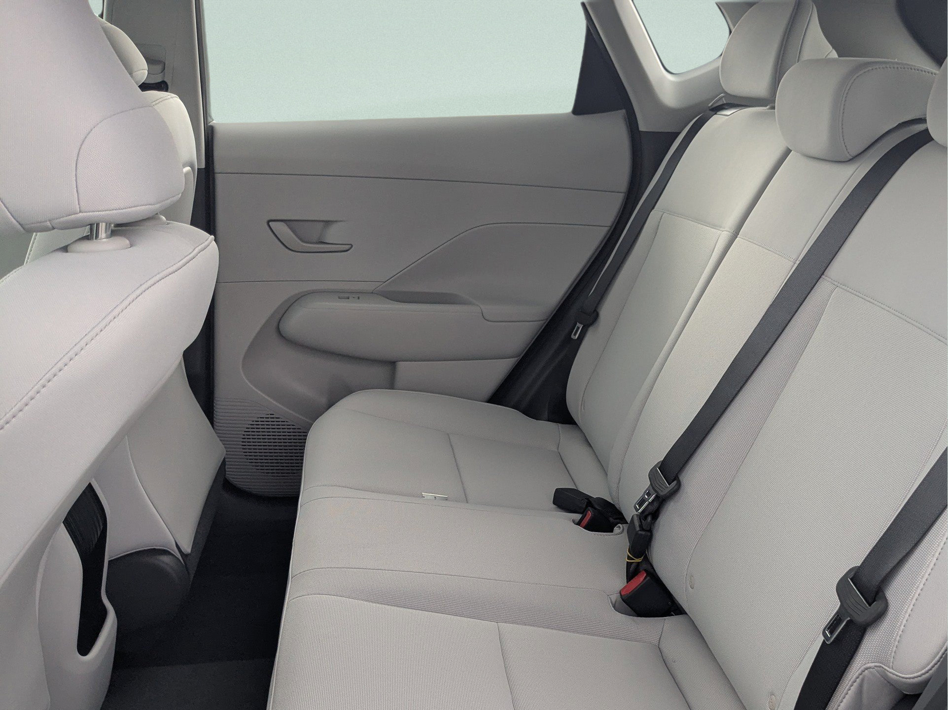 New 2027 Hyundai Kona SE FWD image 17