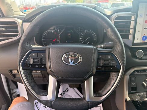 Used 2023 Toyota Tundra Limited AWD/4WD image 12