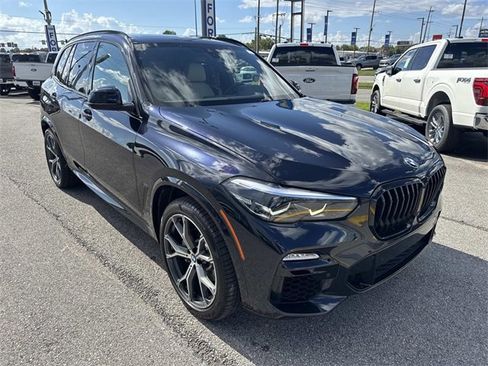 Used 2021 BMW X5 sDrive40i w/ M Sport Package image 3