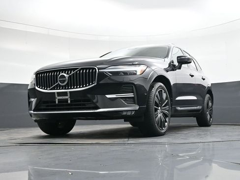 Used 2022 Volvo XC60 B5 Inscription w/ Advanced Package image 38