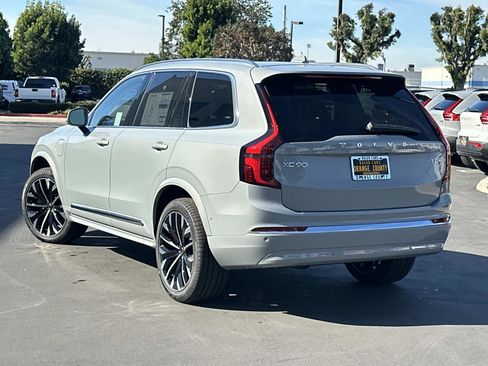 New 2026 Volvo XC90 T8 Ultra w/ Protection Package Premier image 5