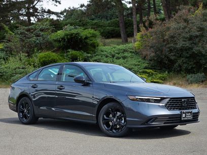 New 2025 Honda Accord SE