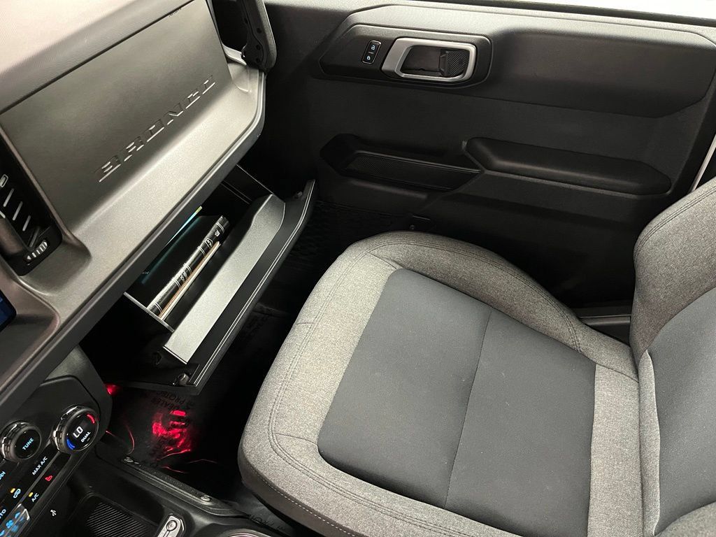 Used 2025 Ford Bronco Big Bend AWD/4WD image 40