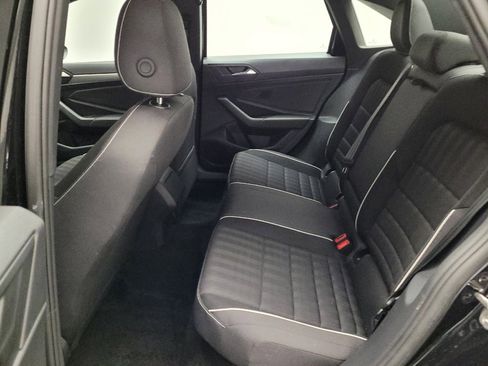 Used 2024 Volkswagen Jetta Sport image 18