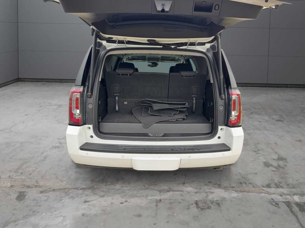 Used 2019 GMC Yukon SLE w/ SLE Value Package AWD/4WD image 19