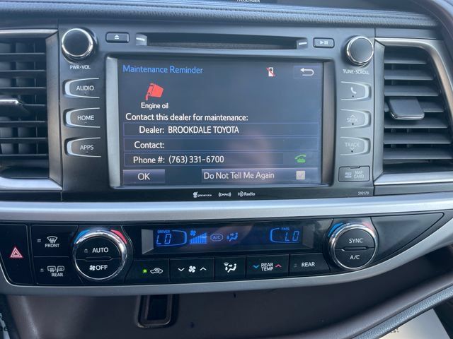 Used 2017 Toyota Highlander XLE AWD/4WD image 13