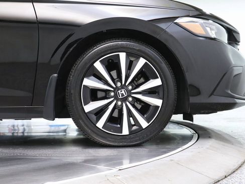 Used 2024 Honda Civic EX image 6