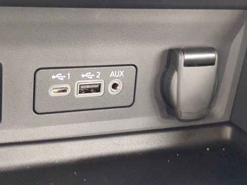 New 2025 Nissan Sentra SR image 22