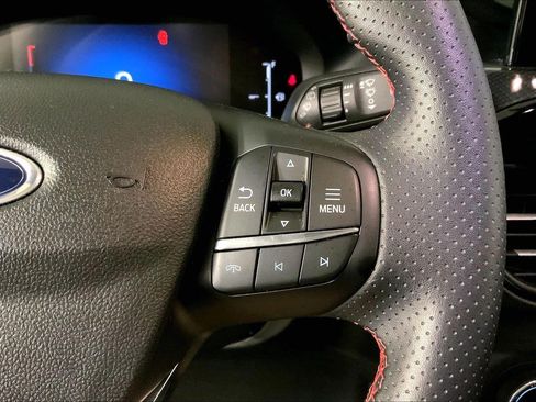 Used 2025 Ford Escape ST-Line FWD image 19