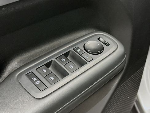 Used 2025 Hyundai Santa Fe SEL image 15