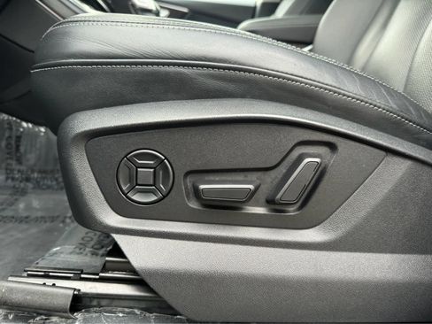 Used 2022 Audi Q8 Premium Plus image 10