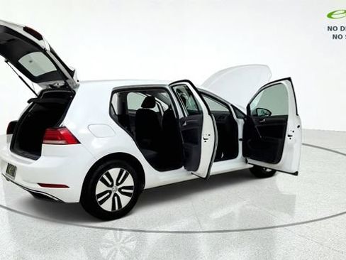 Used 2019 Volkswagen e-Golf SE w/ Driver Assistance Package FWD image 19