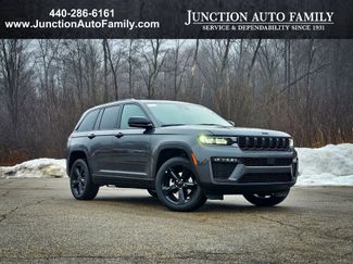 New 2026 Jeep Grand Cherokee Limited w/ Limited Altitude Package AWD/4WD 360° Tour
