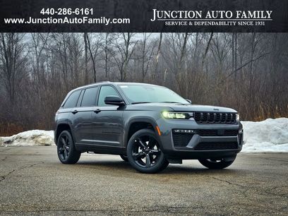 New 2026 Jeep Grand Cherokee Limited w/ Limited Altitude Package