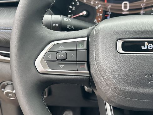 New 2025 Jeep Compass Latitude w/ Altitude Special Edition image 24