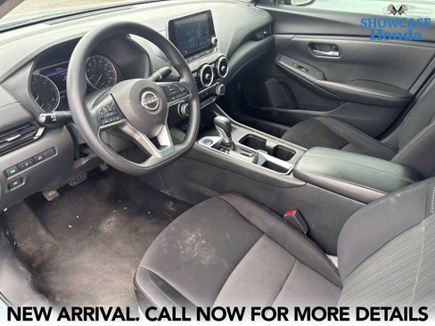Used 2025 Nissan Sentra SV image 8