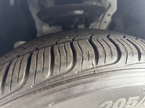 Used 2025 Toyota Camry LE image 11