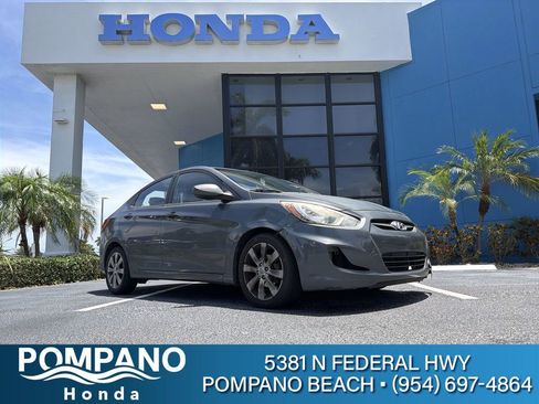 Used 2012 Hyundai Accent GLS w/ Premium Pkg 3 FWD image 1