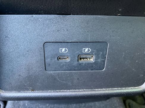 Used 2023 Nissan Rogue SV image 33