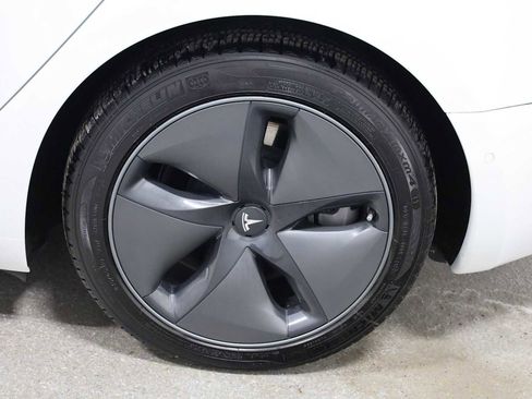Used 2020 Tesla Model 3 Long Range image 35