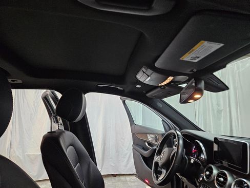 Used 2019 Mercedes-Benz GLC 300 4MATIC image 22