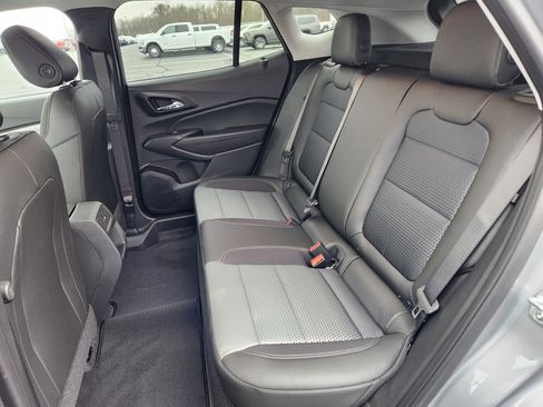 New 2026 Chevrolet Trax LT w/ Sunroof Package image 8